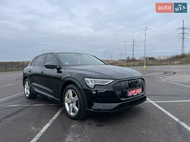 Чорний Ауді E-Tron, об'ємом двигуна 0 л та пробігом 22 тис. км за 33999 $, фото 2 на Automoto.ua
