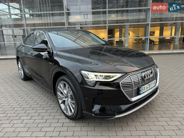 Чорний Ауді E-Tron, об'ємом двигуна 0 л та пробігом 35 тис. км за 37900 $, фото 56 на Automoto.ua