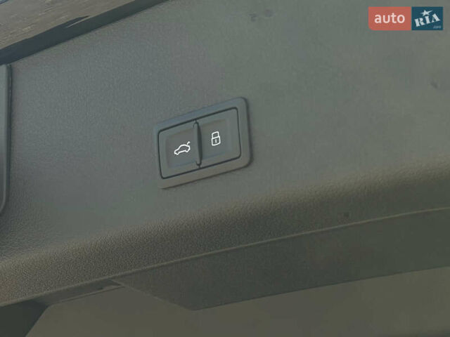 Черный Ауди E-Tron, объемом двигателя 0 л и пробегом 29 тыс. км за 43606 $, фото 47 на Automoto.ua