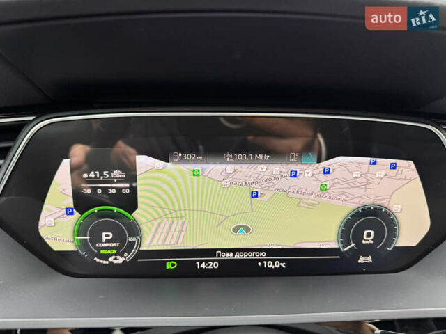 Чорний Ауді E-Tron, об'ємом двигуна 0 л та пробігом 35 тис. км за 37300 $, фото 23 на Automoto.ua