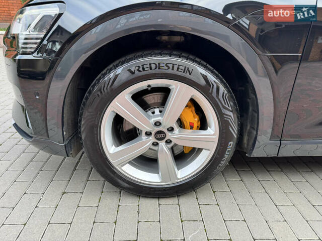 Черный Ауди E-Tron, объемом двигателя 0 л и пробегом 22 тыс. км за 37700 $, фото 15 на Automoto.ua