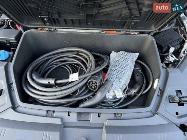 Чорний Ауді E-Tron, об'ємом двигуна 0 л та пробігом 35 тис. км за 37900 $, фото 13 на Automoto.ua