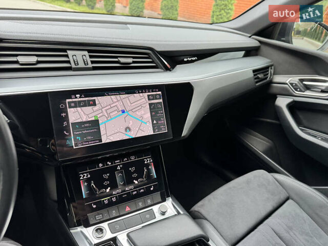 Черный Ауди E-Tron, объемом двигателя 0 л и пробегом 22 тыс. км за 37700 $, фото 56 на Automoto.ua