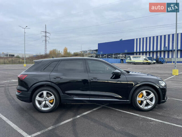 Чорний Ауді E-Tron, об'ємом двигуна 0 л та пробігом 22 тис. км за 33999 $, фото 13 на Automoto.ua
