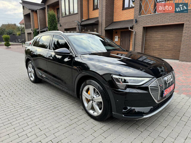 Черный Ауди E-Tron, объемом двигателя 0 л и пробегом 22 тыс. км за 37700 $, фото 5 на Automoto.ua
