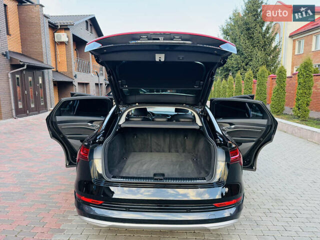 Чорний Ауді E-Tron, об'ємом двигуна 0 л та пробігом 27 тис. км за 38700 $, фото 32 на Automoto.ua