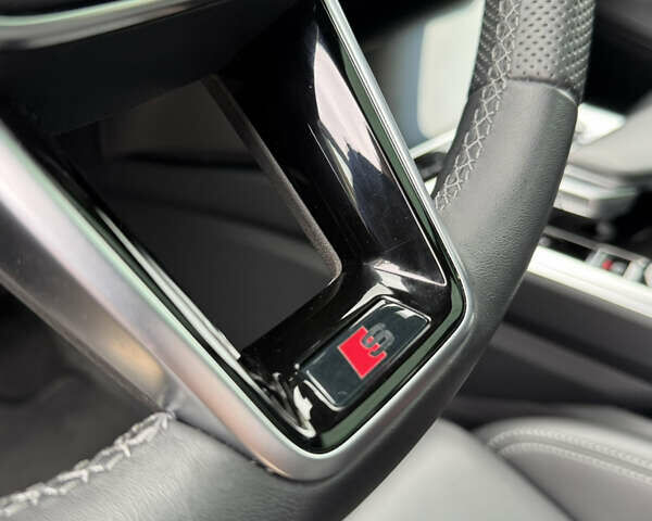 Чорний Ауді E-Tron, об'ємом двигуна 0 л та пробігом 34 тис. км за 39500 $, фото 86 на Automoto.ua