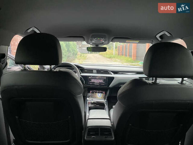 Чорний Ауді E-Tron, об'ємом двигуна 0 л та пробігом 35 тис. км за 37900 $, фото 11 на Automoto.ua