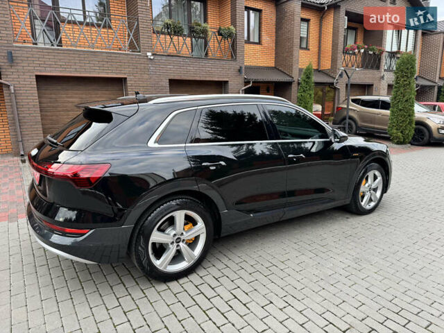 Черный Ауди E-Tron, объемом двигателя 0 л и пробегом 22 тыс. км за 37700 $, фото 40 на Automoto.ua