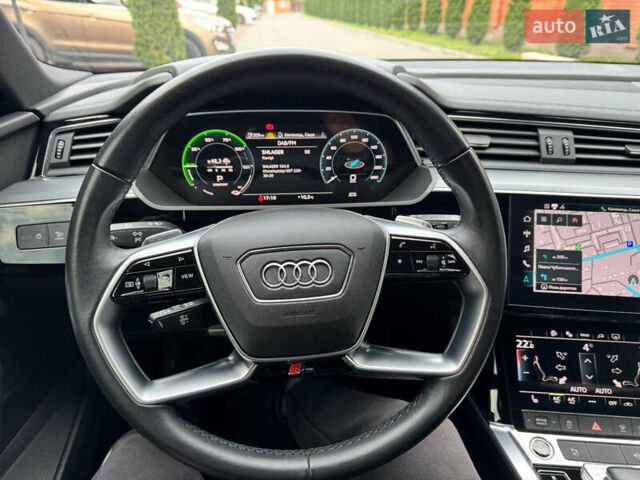 Черный Ауди E-Tron, объемом двигателя 0 л и пробегом 22 тыс. км за 37700 $, фото 55 на Automoto.ua