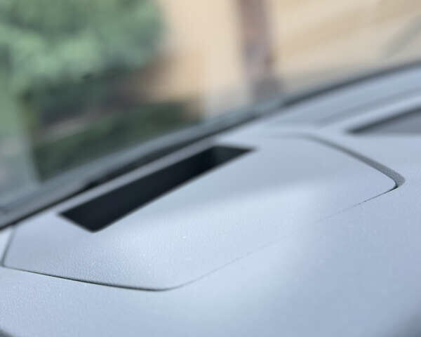 Чорний Ауді E-Tron, об'ємом двигуна 0 л та пробігом 34 тис. км за 39500 $, фото 46 на Automoto.ua