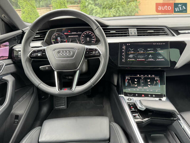 Чорний Ауді E-Tron, об'ємом двигуна 0 л та пробігом 34 тис. км за 39500 $, фото 79 на Automoto.ua