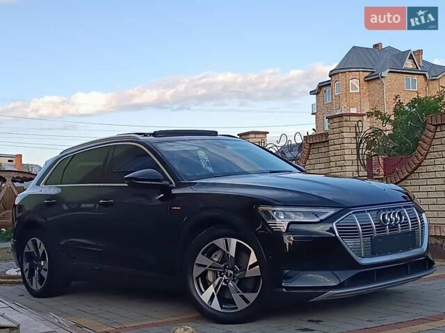 Черный Ауди E-Tron, объемом двигателя 0 л и пробегом 120 тыс. км за 35750 $, фото 14 на Automoto.ua