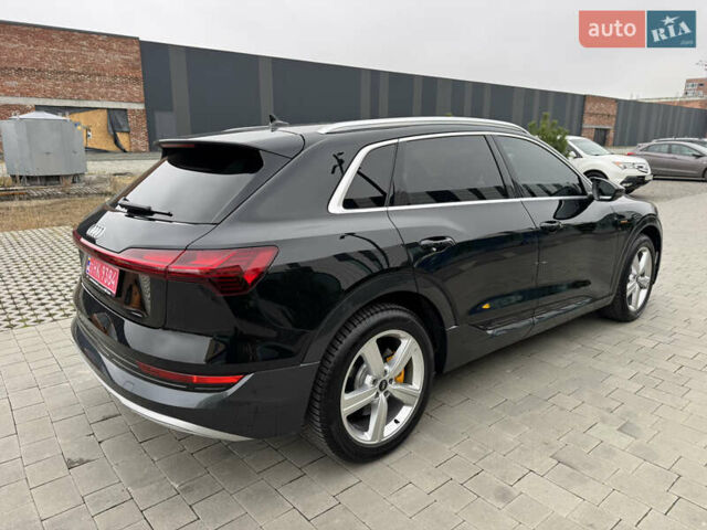 Чорний Ауді E-Tron, об'ємом двигуна 0 л та пробігом 35 тис. км за 37300 $, фото 5 на Automoto.ua