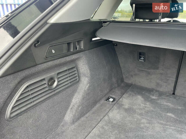 Чорний Ауді E-Tron, об'ємом двигуна 0 л та пробігом 21 тис. км за 34950 $, фото 27 на Automoto.ua