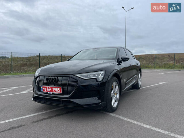 Чорний Ауді E-Tron, об'ємом двигуна 0 л та пробігом 21 тис. км за 34950 $, фото 1 на Automoto.ua