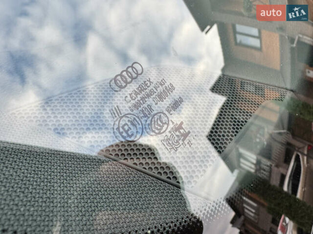 Черный Ауди E-Tron, объемом двигателя 0 л и пробегом 22 тыс. км за 37700 $, фото 41 на Automoto.ua