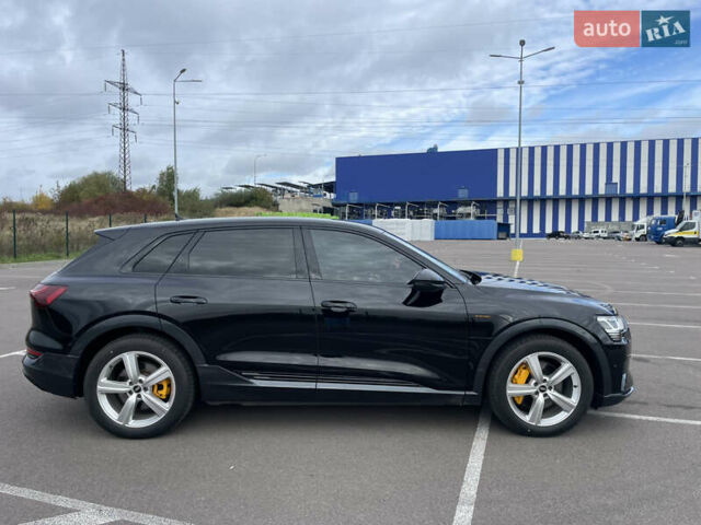 Чорний Ауді E-Tron, об'ємом двигуна 0 л та пробігом 21 тис. км за 34950 $, фото 14 на Automoto.ua