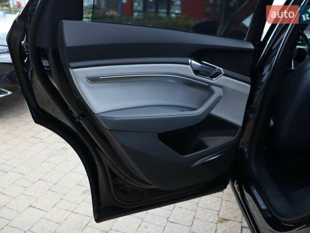 Черный Ауди E-Tron, объемом двигателя 0 л и пробегом 50 тыс. км за 39900 $, фото 42 на Automoto.ua