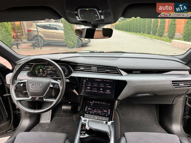 Черный Ауди E-Tron, объемом двигателя 0 л и пробегом 22 тыс. км за 37700 $, фото 35 на Automoto.ua