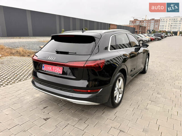 Чорний Ауді E-Tron, об'ємом двигуна 0 л та пробігом 35 тис. км за 37300 $, фото 7 на Automoto.ua