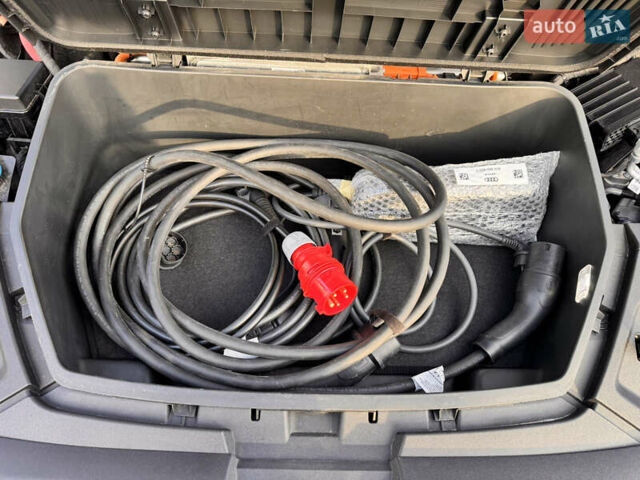 Ауди E-Tron 2023 в Хмельницком на Automoto.ua Черный Ауди E-Tron, объемом двигателя 0 л и пробегом 38 тыс. км за 37900 $, фото 37 на Automoto.ua