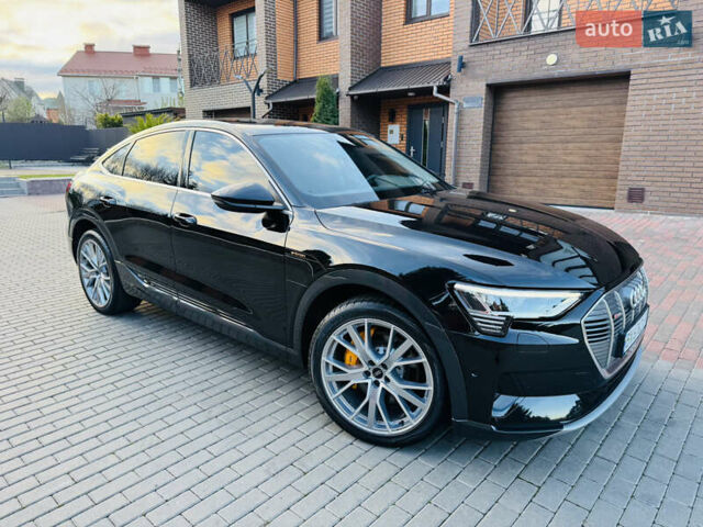 Чорний Ауді E-Tron, об'ємом двигуна 0 л та пробігом 27 тис. км за 38700 $, фото 17 на Automoto.ua