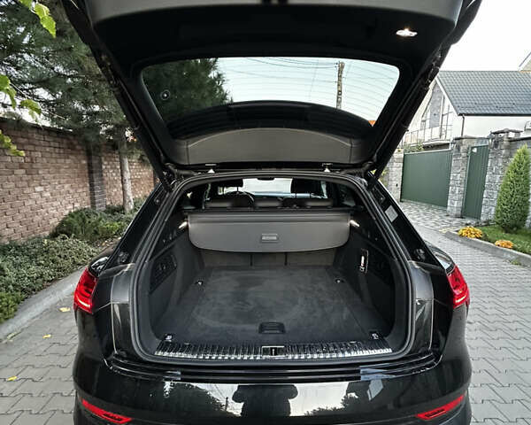 Черный Ауди E-Tron, объемом двигателя 0 л и пробегом 39 тыс. км за 36900 $, фото 23 на Automoto.ua