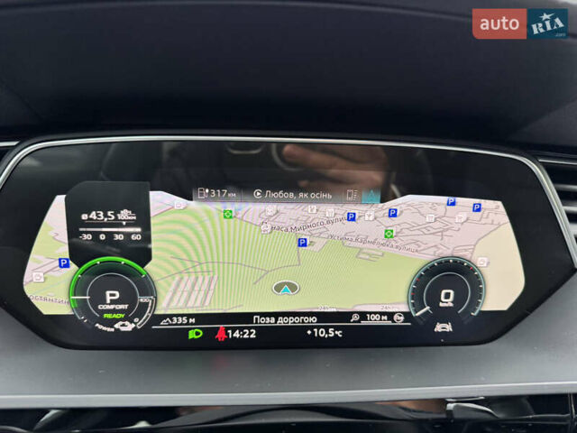 Чорний Ауді E-Tron, об'ємом двигуна 0 л та пробігом 35 тис. км за 37300 $, фото 33 на Automoto.ua