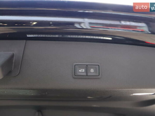 Черный Ауди E-Tron, объемом двигателя 0 л и пробегом 50 тыс. км за 39900 $, фото 49 на Automoto.ua