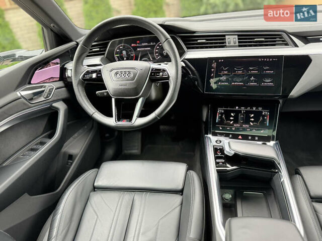 Чорний Ауді E-Tron, об'ємом двигуна 0 л та пробігом 34 тис. км за 39500 $, фото 76 на Automoto.ua