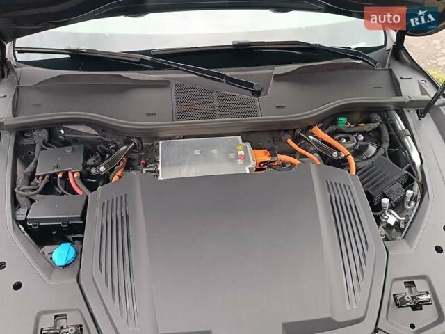 Черный Ауди E-Tron, объемом двигателя 0 л и пробегом 120 тыс. км за 35750 $, фото 80 на Automoto.ua