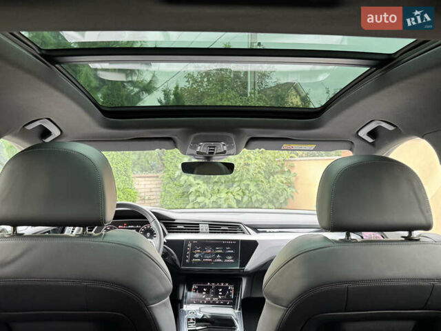 Чорний Ауді E-Tron, об'ємом двигуна 0 л та пробігом 34 тис. км за 39500 $, фото 82 на Automoto.ua