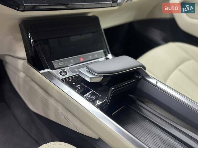 Черный Ауди E-Tron, объемом двигателя 0 л и пробегом 62 тыс. км за 36500 $, фото 9 на Automoto.ua