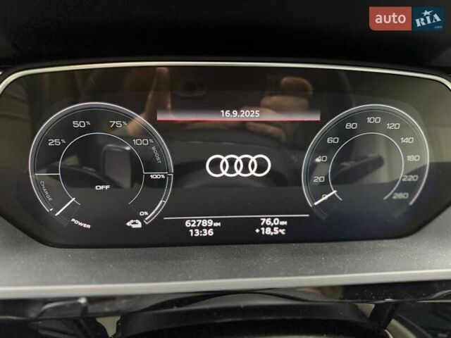 Черный Ауди E-Tron, объемом двигателя 0 л и пробегом 62 тыс. км за 36500 $, фото 10 на Automoto.ua