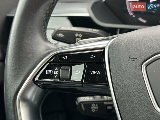 Чорний Ауді E-Tron, об'ємом двигуна 0 л та пробігом 32 тис. км за 44769 $, фото 51 на Automoto.ua