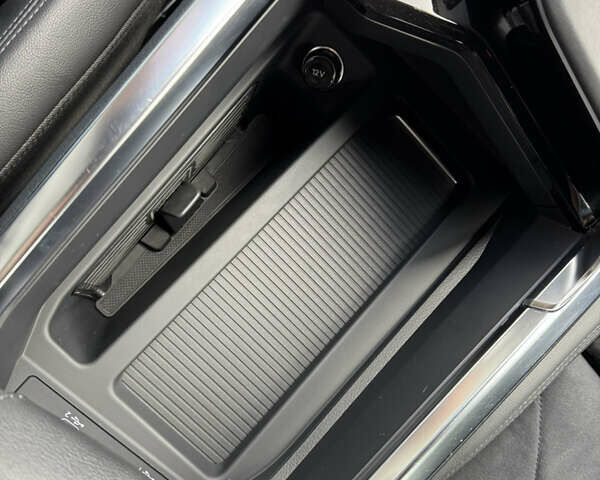 Черный Ауди E-Tron, объемом двигателя 0 л и пробегом 42 тыс. км за 38500 $, фото 26 на Automoto.ua