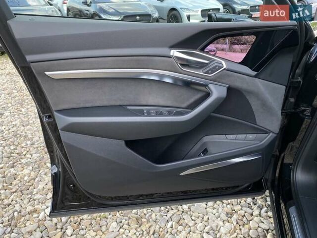 Черный Ауди E-Tron, объемом двигателя 0 л и пробегом 63 тыс. км за 49500 $, фото 57 на Automoto.ua