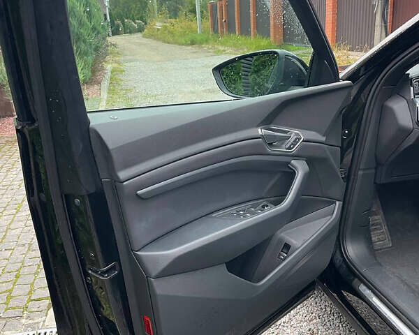 Чорний Ауді E-Tron, об'ємом двигуна 0 л та пробігом 35 тис. км за 37900 $, фото 9 на Automoto.ua