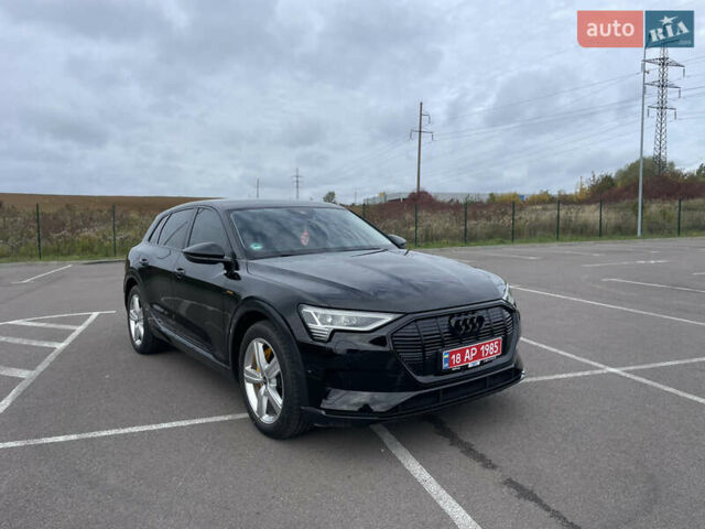 Чорний Ауді E-Tron, об'ємом двигуна 0 л та пробігом 21 тис. км за 34950 $, фото 5 на Automoto.ua