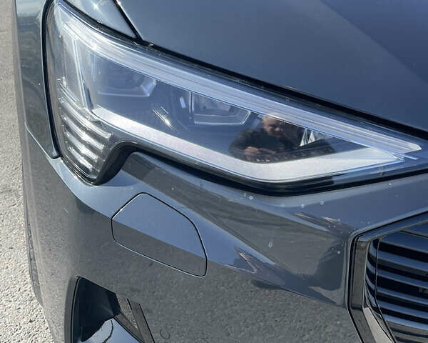 Ауді E-Tron 2020 у Львові на Automoto.ua Коричневий Ауді E-Tron, об'ємом двигуна 0 л та пробігом 12 тис. км за 68000 $, фото 6 на Automoto.ua