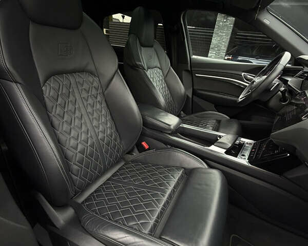 Коричневый Ауди E-Tron, объемом двигателя 0 л и пробегом 80 тыс. км за 44900 $, фото 26 на Automoto.ua