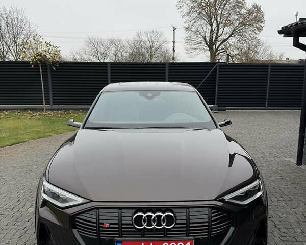 Коричневый Ауди E-Tron, объемом двигателя 0 л и пробегом 80 тыс. км за 44900 $, фото 4 на Automoto.ua