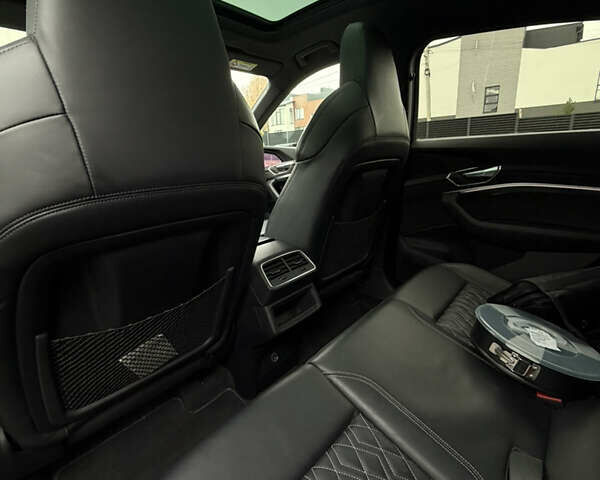 Коричневый Ауди E-Tron, объемом двигателя 0 л и пробегом 80 тыс. км за 44900 $, фото 24 на Automoto.ua