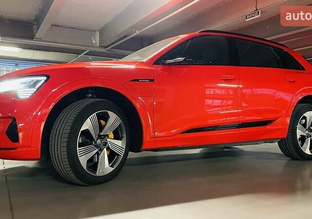 Красный Ауди E-Tron, объемом двигателя 0 л и пробегом 119 тыс. км за 29500 $, фото 12 на Automoto.ua