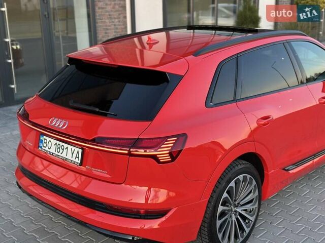 Красный Ауди E-Tron, объемом двигателя 0 л и пробегом 64 тыс. км за 34900 $, фото 8 на Automoto.ua