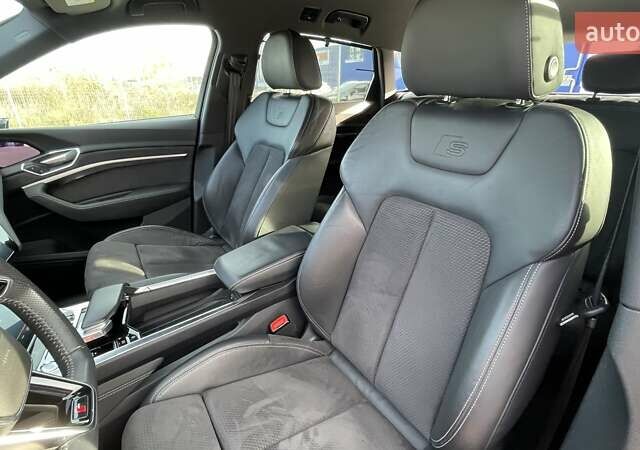 Красный Ауди E-Tron, объемом двигателя 0 л и пробегом 119 тыс. км за 29500 $, фото 47 на Automoto.ua