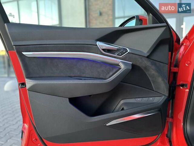 Красный Ауди E-Tron, объемом двигателя 0 л и пробегом 64 тыс. км за 34900 $, фото 48 на Automoto.ua
