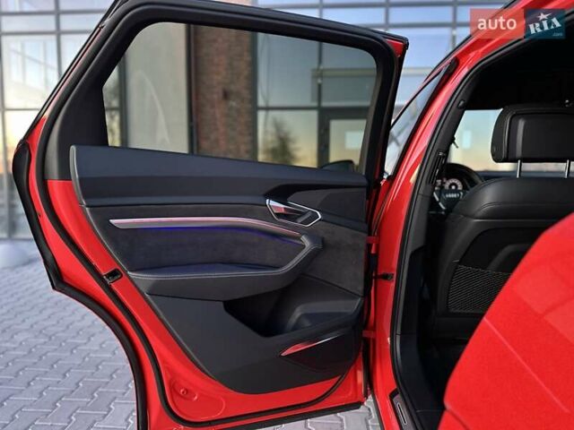 Красный Ауди E-Tron, объемом двигателя 0 л и пробегом 64 тыс. км за 34900 $, фото 57 на Automoto.ua