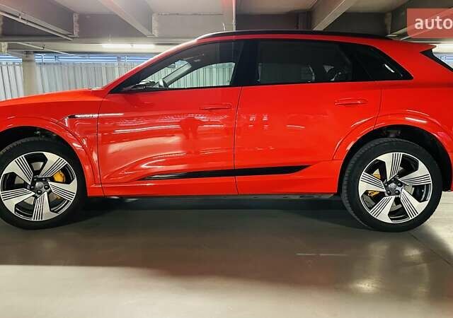 Красный Ауди E-Tron, объемом двигателя 0 л и пробегом 119 тыс. км за 29500 $, фото 14 на Automoto.ua